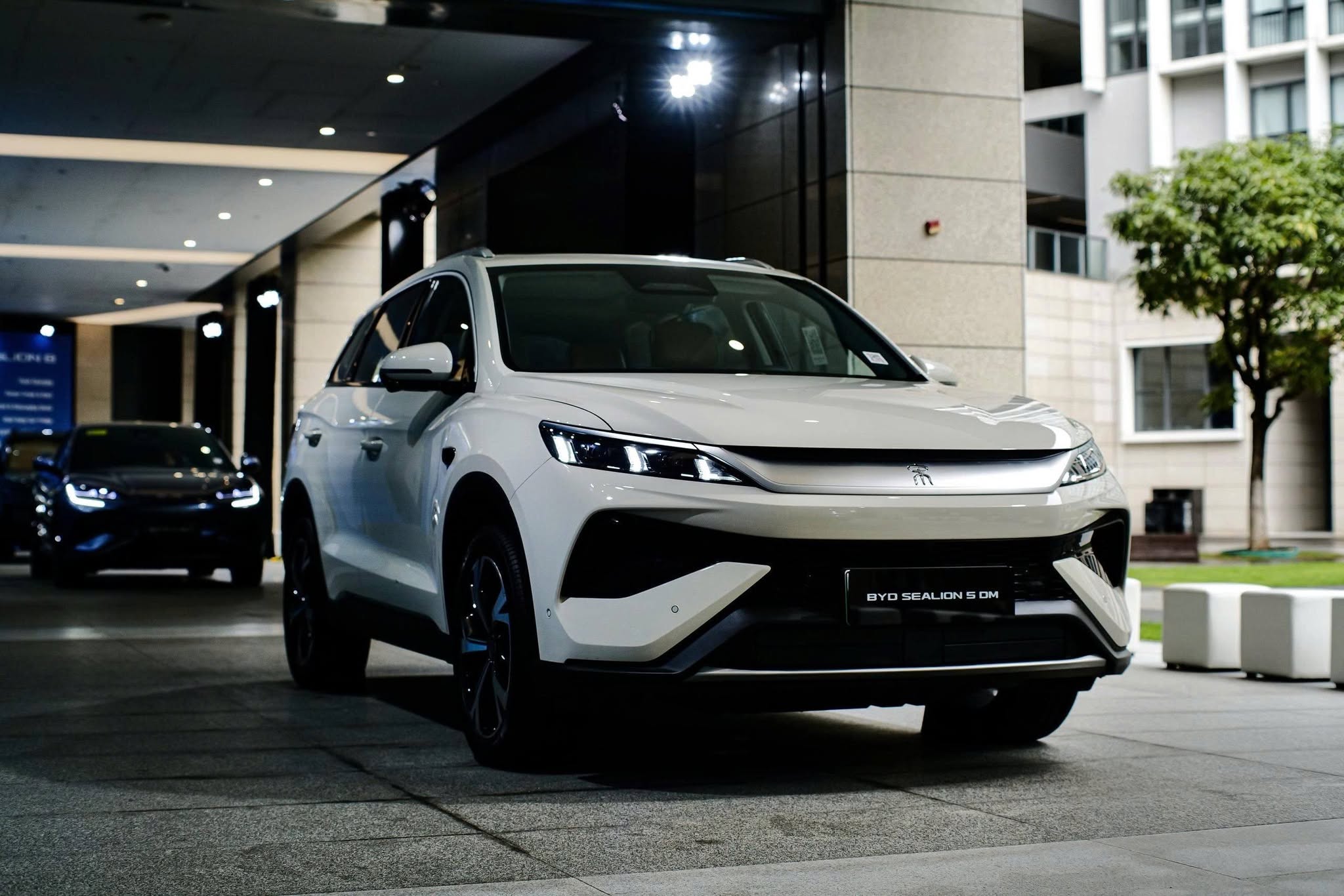 BYD Sealion 5 nhận ưu đãi khủng 100tr